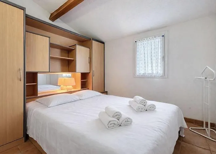 Holiday home Closia - Maison De A 50metres De La - Climatisation Et Wifi